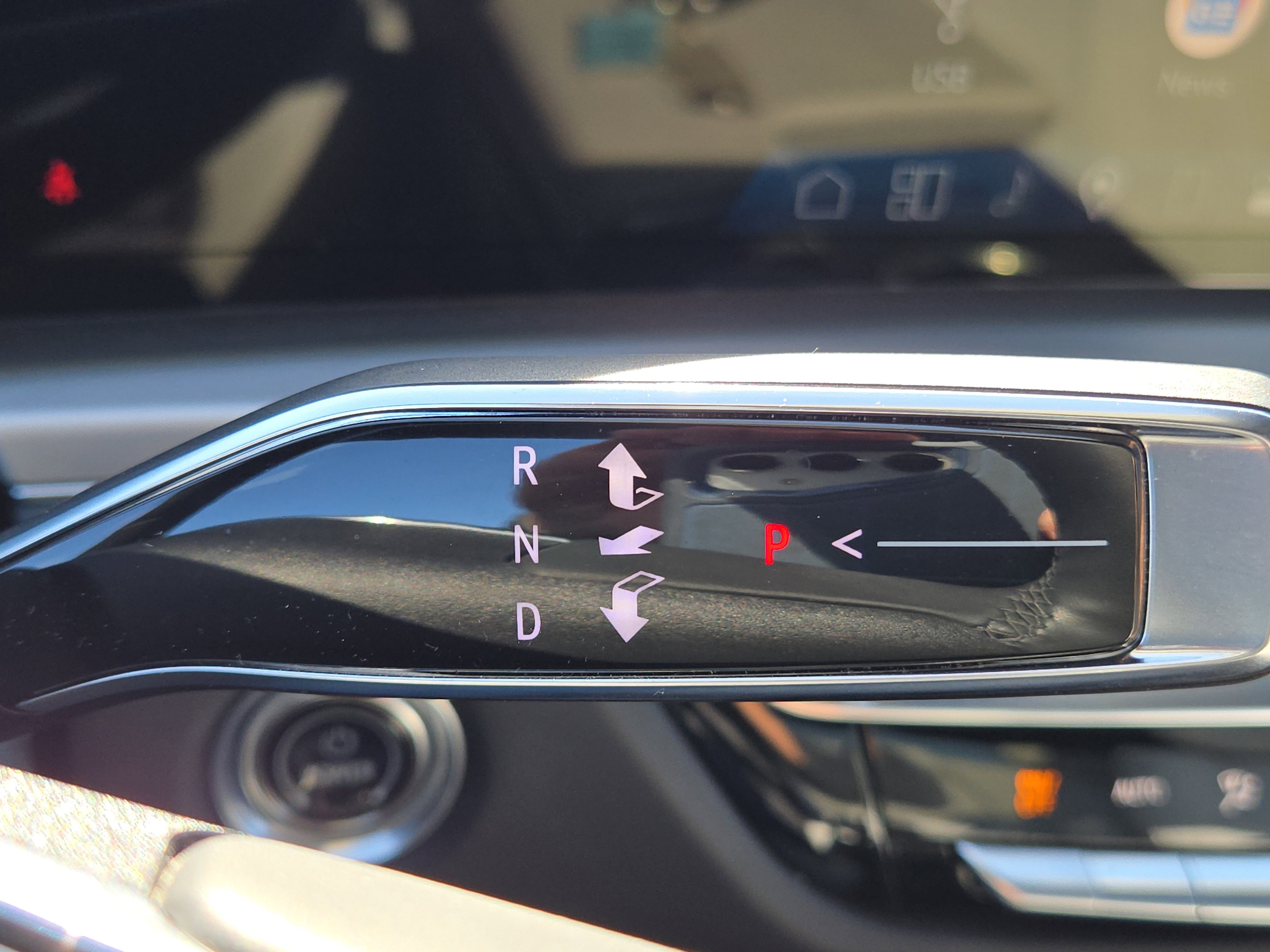 Used 2024 Cadillac Lyriq Luxury RWD image 30