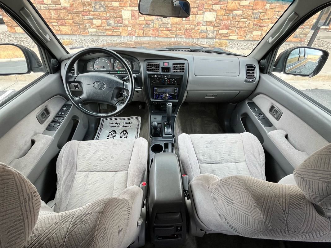 Used 2002 Toyota 4Runner SR5 image 13