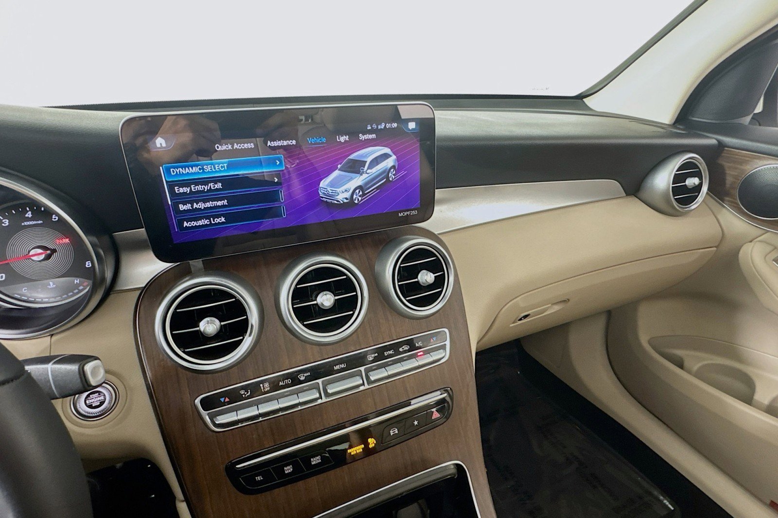 Used 2022 Mercedes-Benz GLC 300 4MATIC image 20