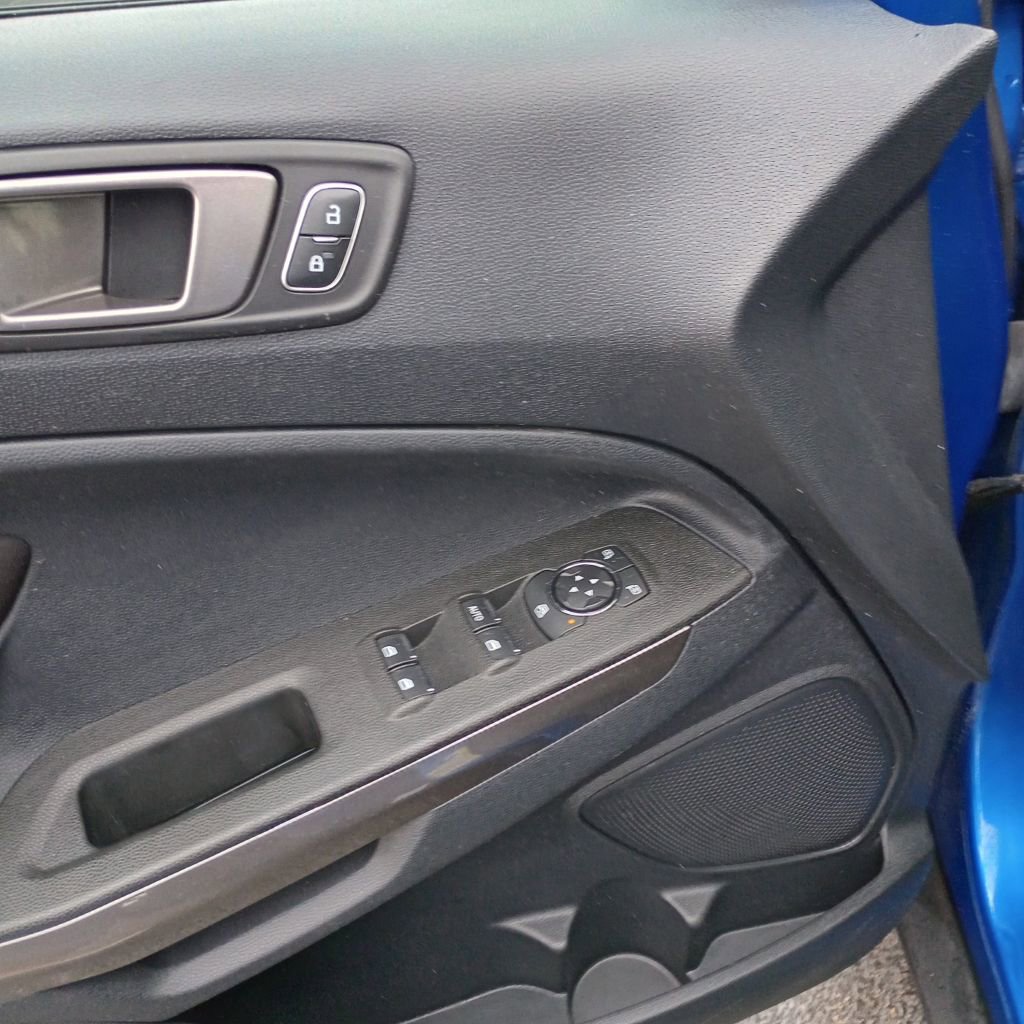Used 2020 Ford EcoSport SE image 12
