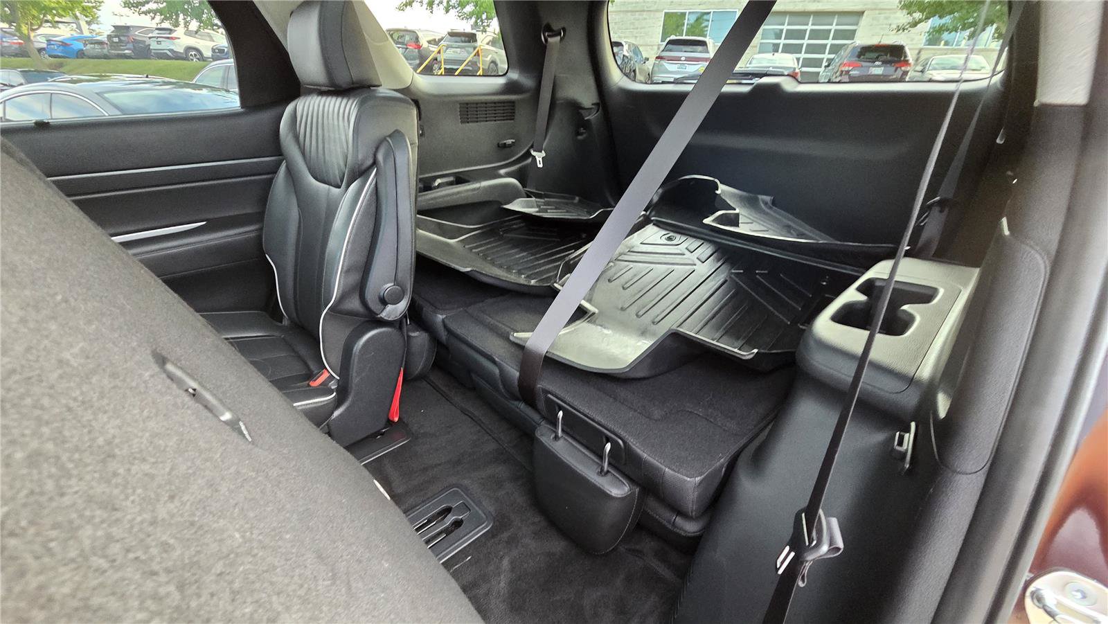 Used 2023 Hyundai Palisade Limited AWD/4WD image 31