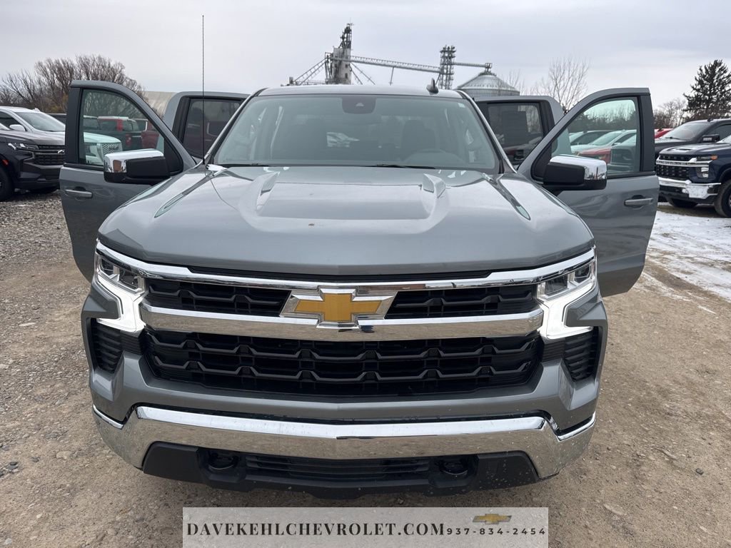 Used 2025 Chevrolet Silverado 1500 LT image 13