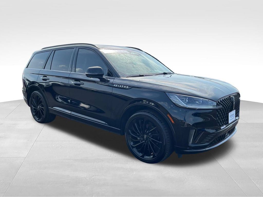 Used 2025 Lincoln Aviator Reserve w/ Jet Appearance Package AWD/4WD image 7