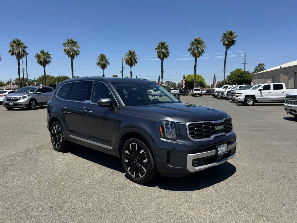 Used 2024 Kia Telluride SX FWD image 2