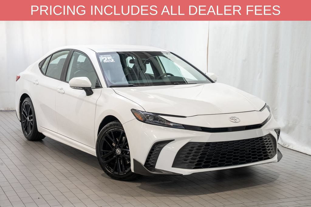 Used 2025 Toyota Camry SE