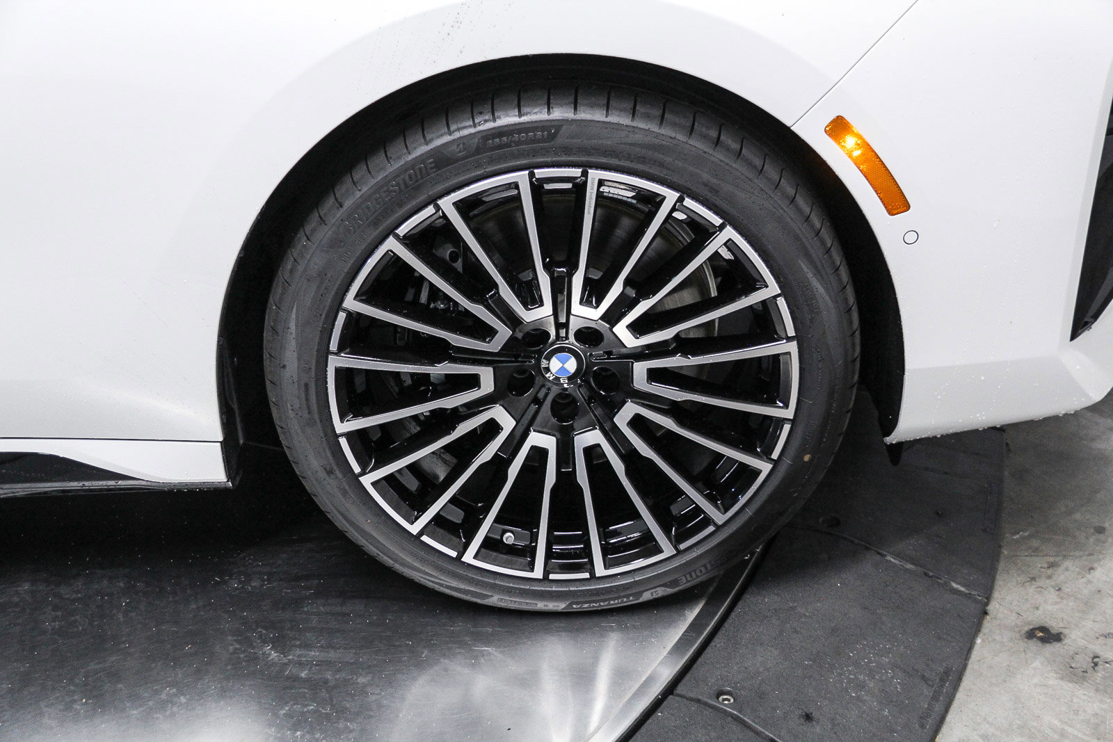 New 2026 BMW 740i image 9