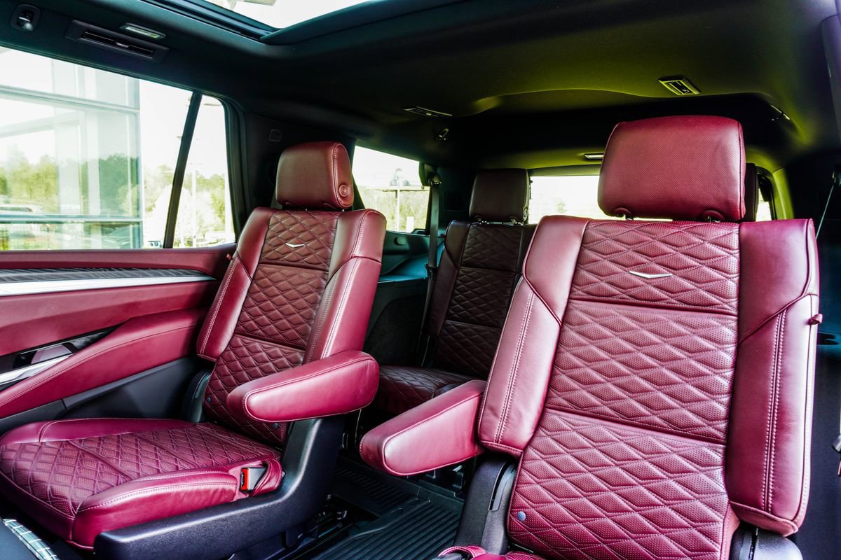 Used 2026 Cadillac Escalade Luxury w/ Touring Package image 45