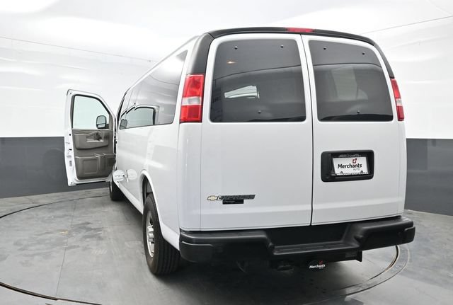 Used 2024 Chevrolet Express 3500 LS RWD image 44