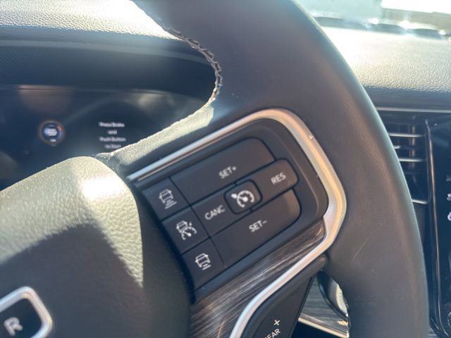 Used 2022 Jeep Wagoneer Series II w/ Premium Group I AWD/4WD image 25