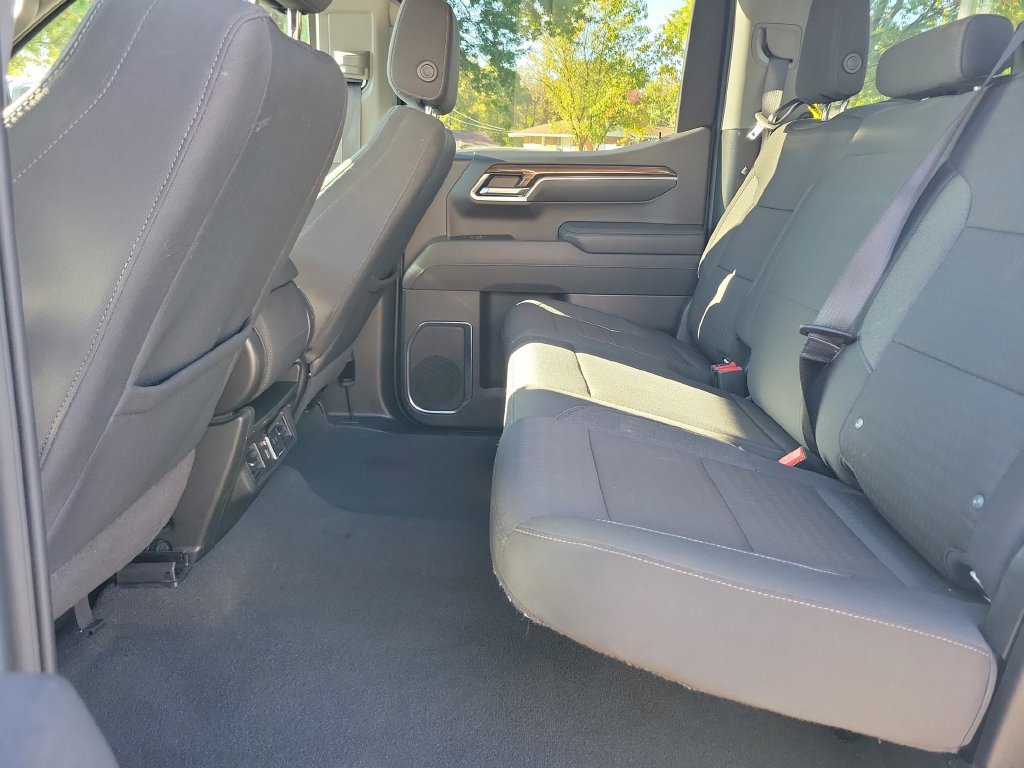 Used 2025 Chevrolet Silverado 1500 LT AWD/4WD image 18