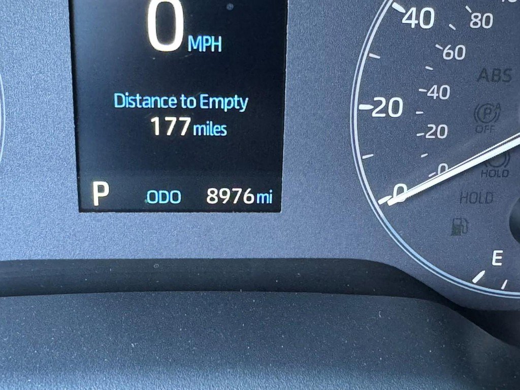 Certified 2025 Toyota Corolla Cross L image 20