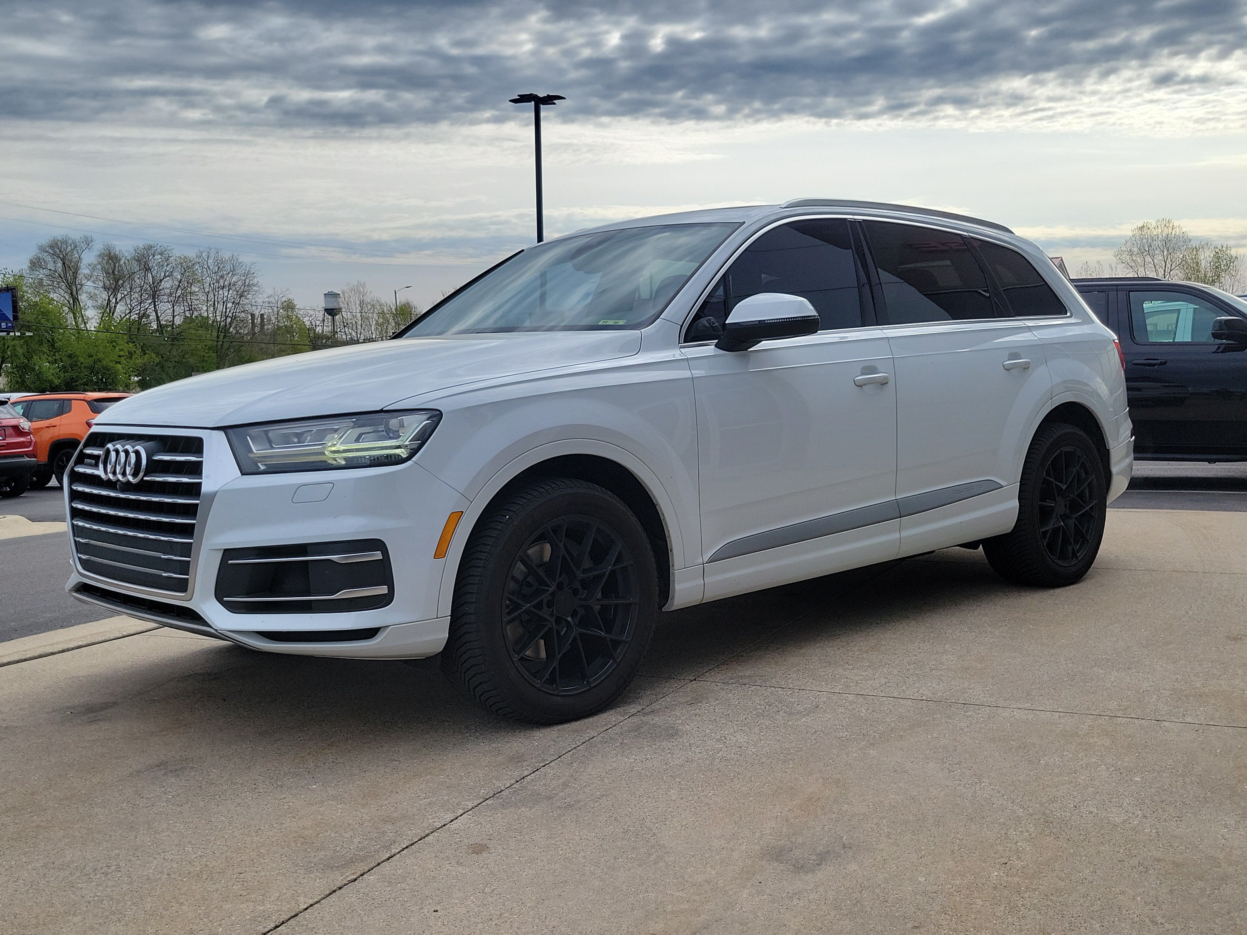 Used 2018 Audi Q7 3.0T Premium Plus AWD/4WD image 2