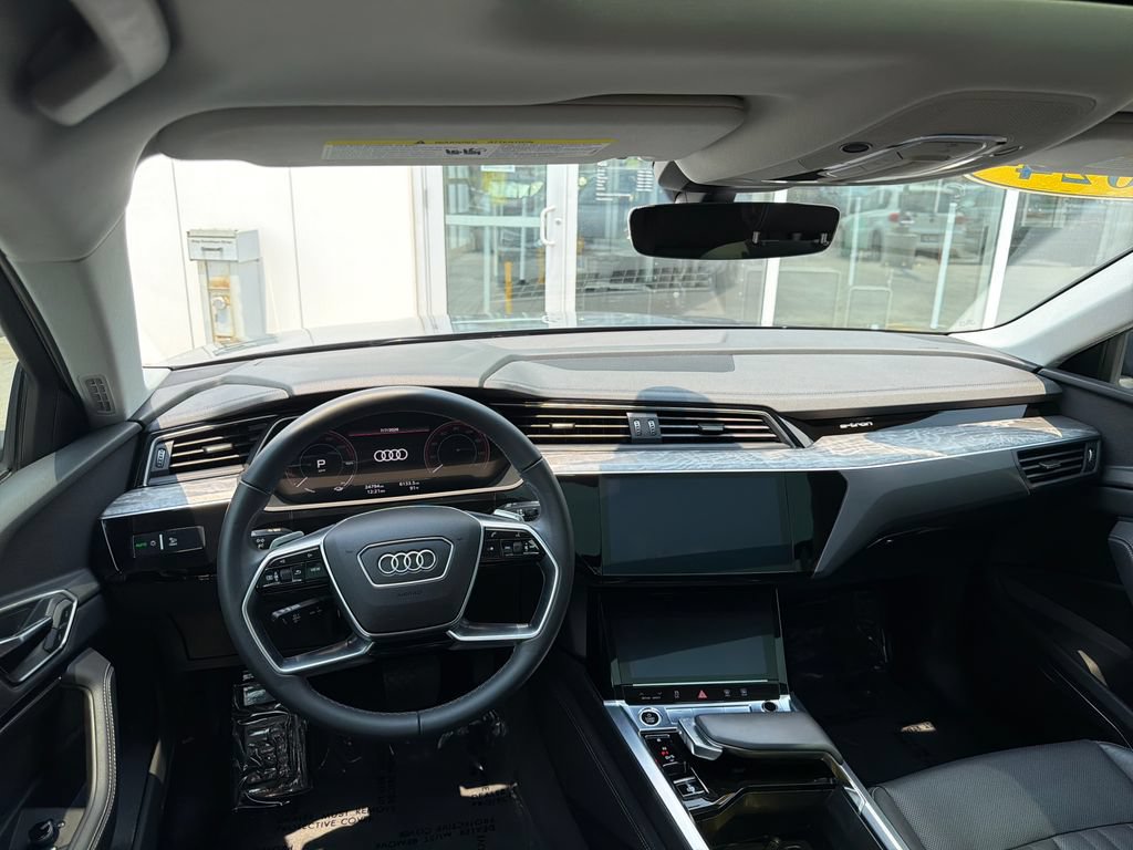 Used 2024 Audi Q8 e-tron Premium Plus w/ Premium Plus Package AWD/4WD image 13