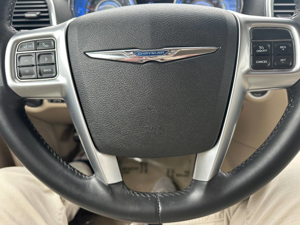 Used 2012 Chrysler 300 image 15