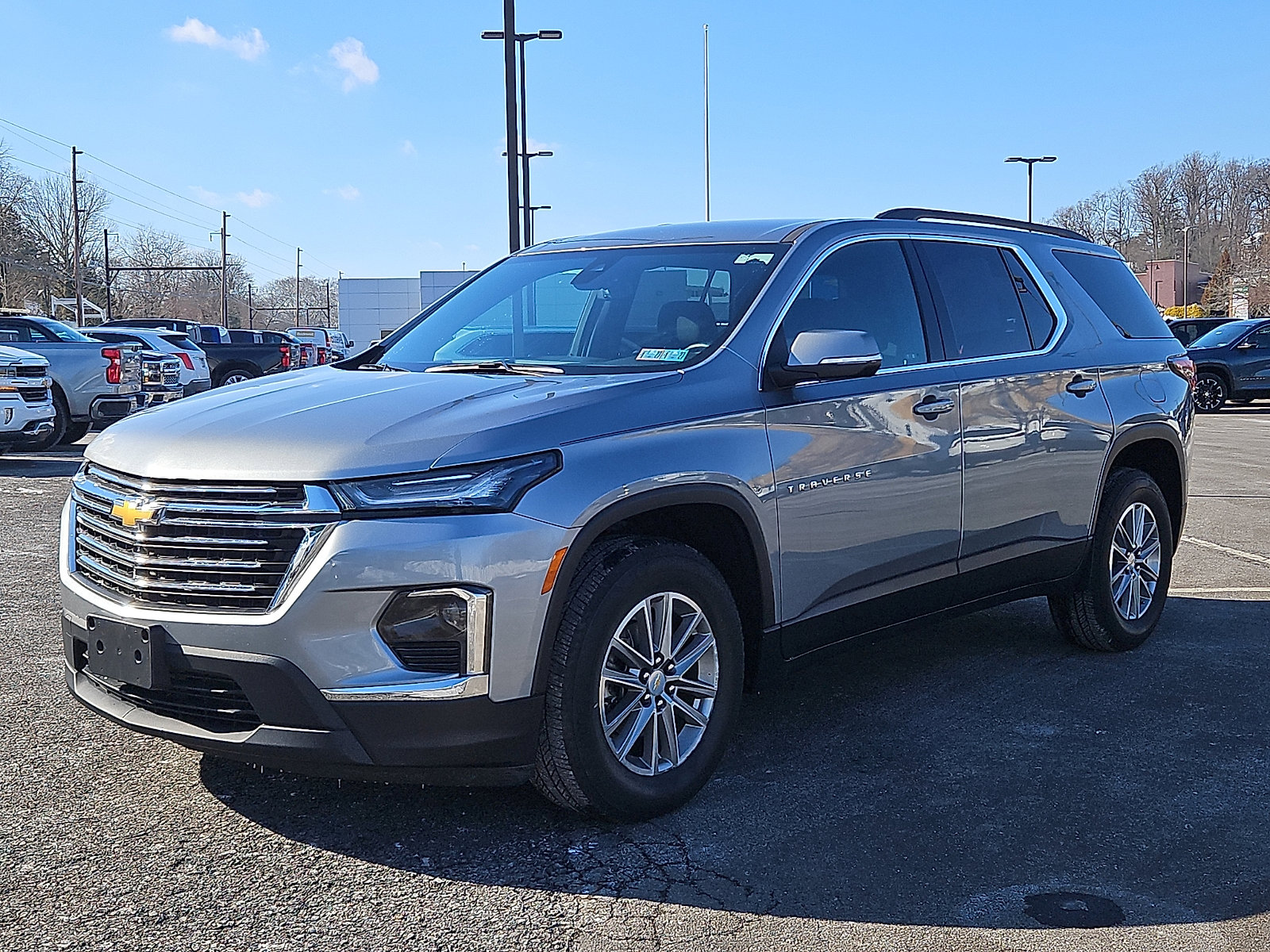 Certified 2023 Chevrolet Traverse LT image 3
