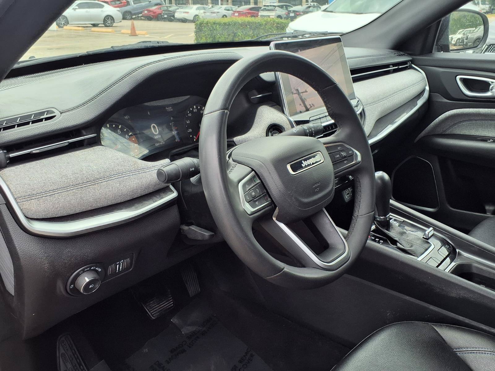 Used 2024 Jeep Compass Latitude AWD/4WD image 14