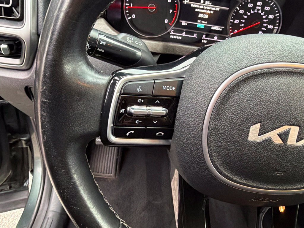 Certified 2022 Kia Sorento S AWD/4WD image 17