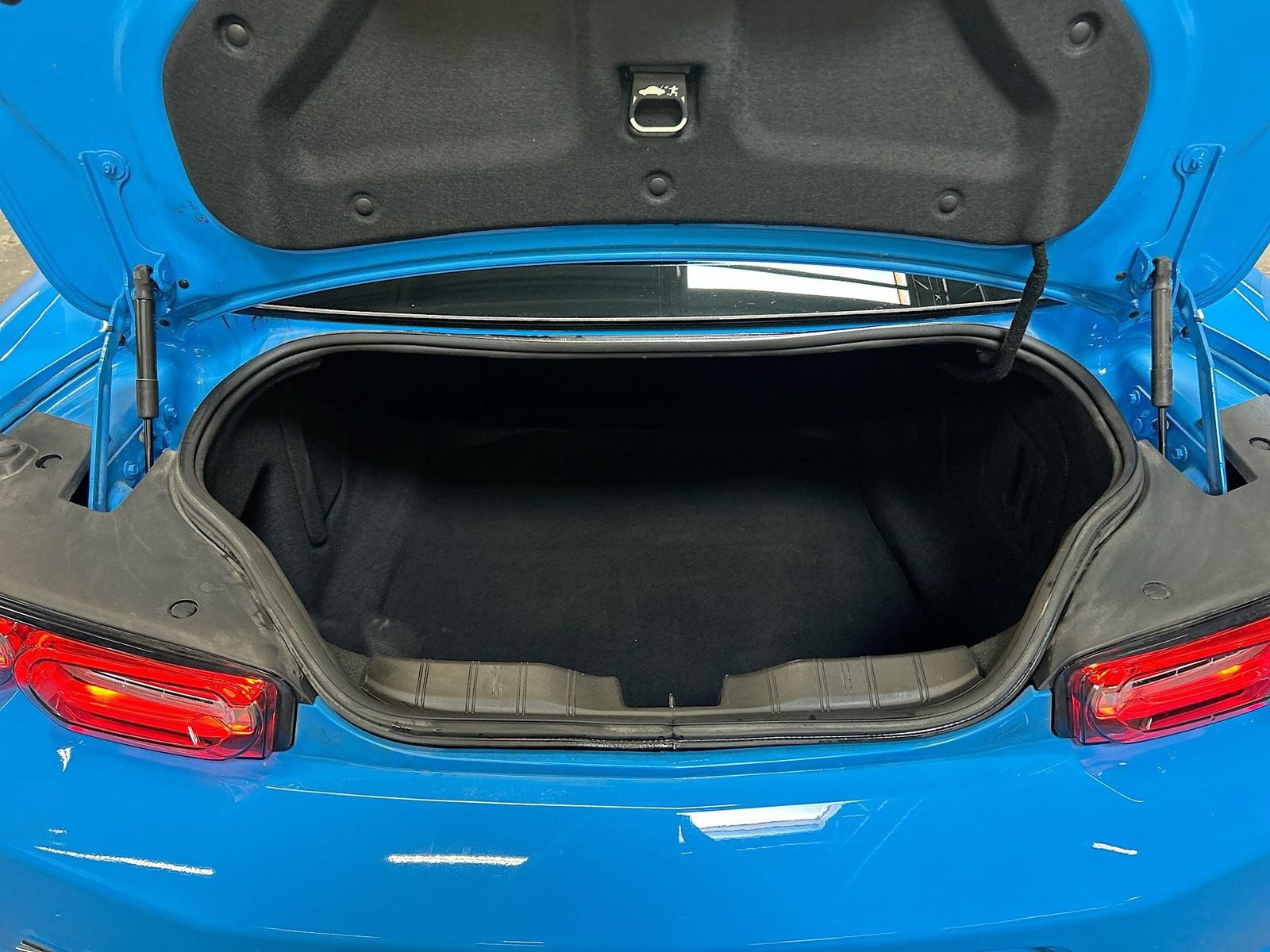 Used 2023 Chevrolet Camaro ZL1 RWD image 27