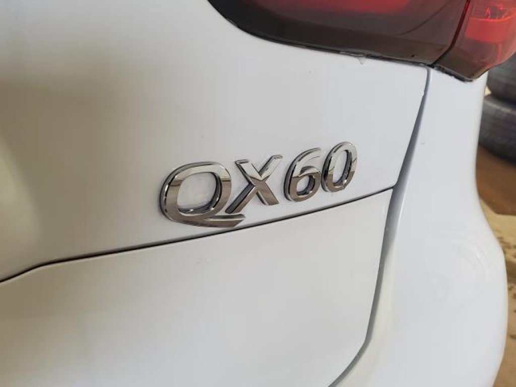 Used 2017 INFINITI QX60 AWD w/ Premium Plus Package image 7