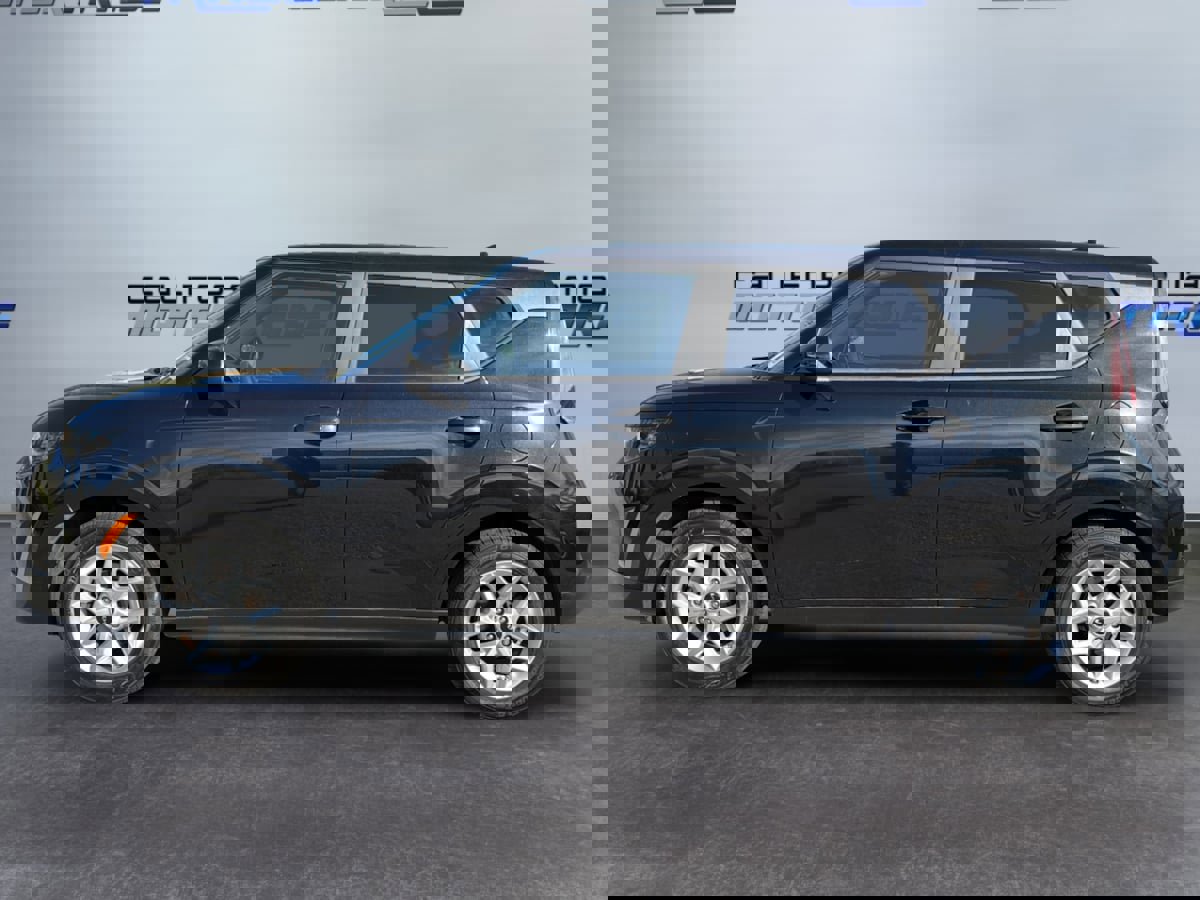 Used 2023 Kia Soul S image 8