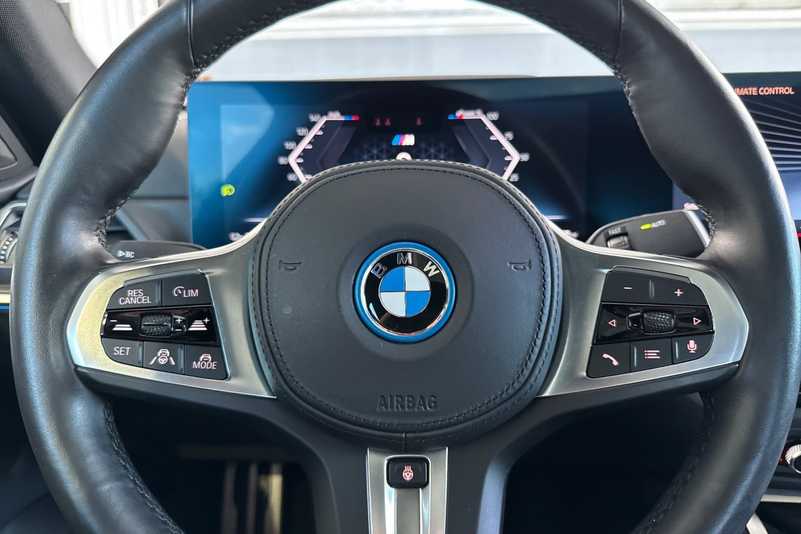 Used 2023 BMW i4 eDrive40 w/ M Sport Package RWD image 29