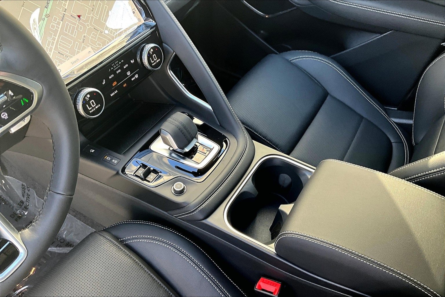 New 2024 Jaguar E-PACE R-Dynamic SE image 8