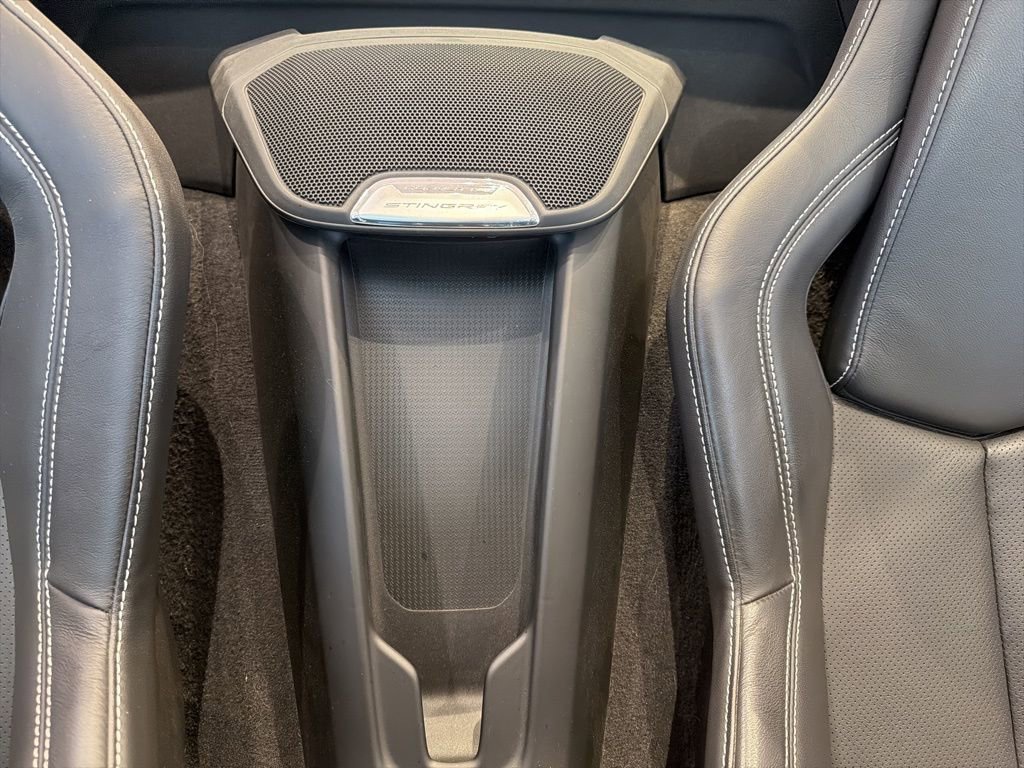 Used 2021 Chevrolet Corvette Stingray Convertible w/ Battery Protection Package image 22