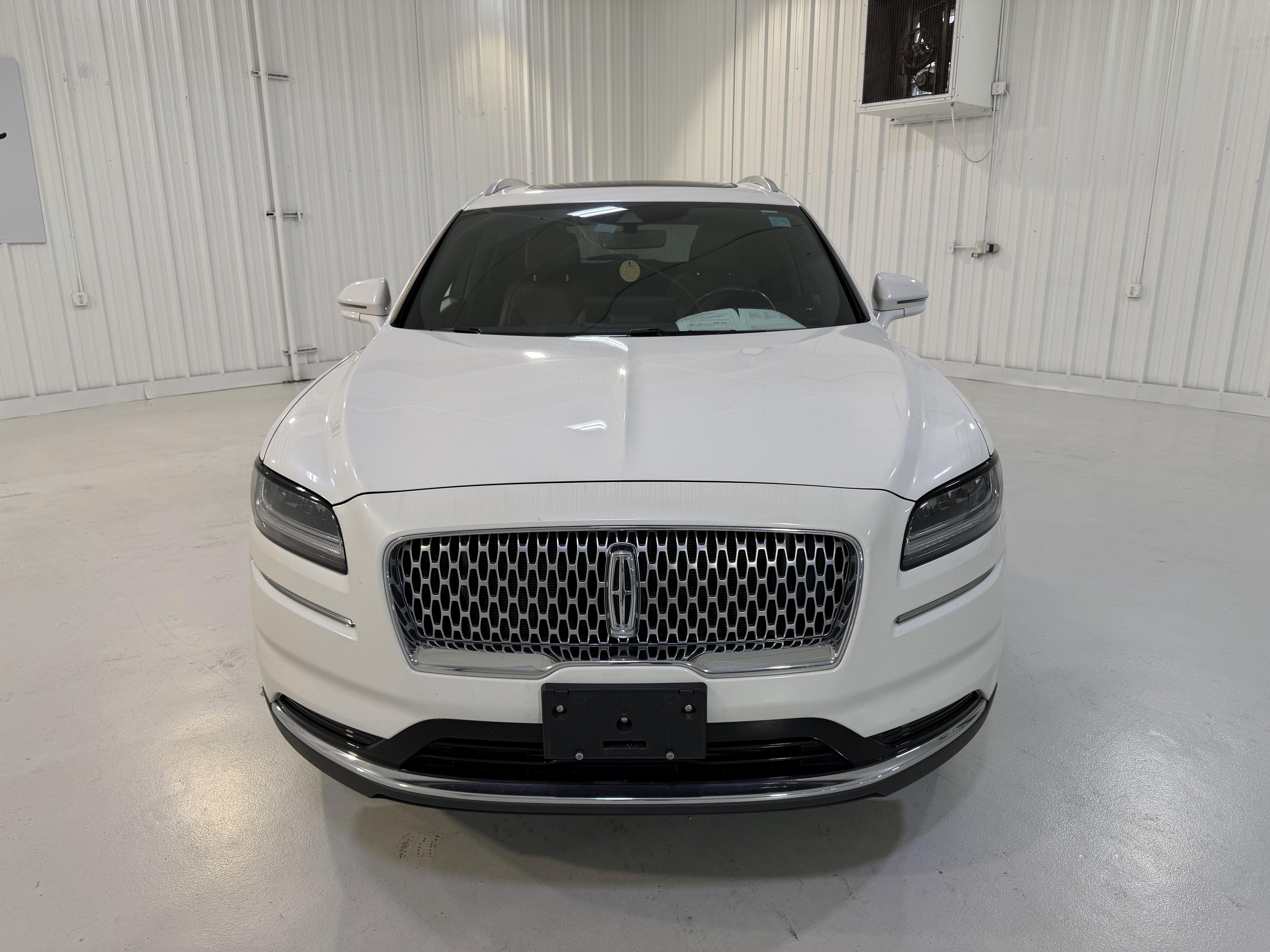 Used 2023 Lincoln Nautilus Reserve w/ Luxury Package FWD image 8
