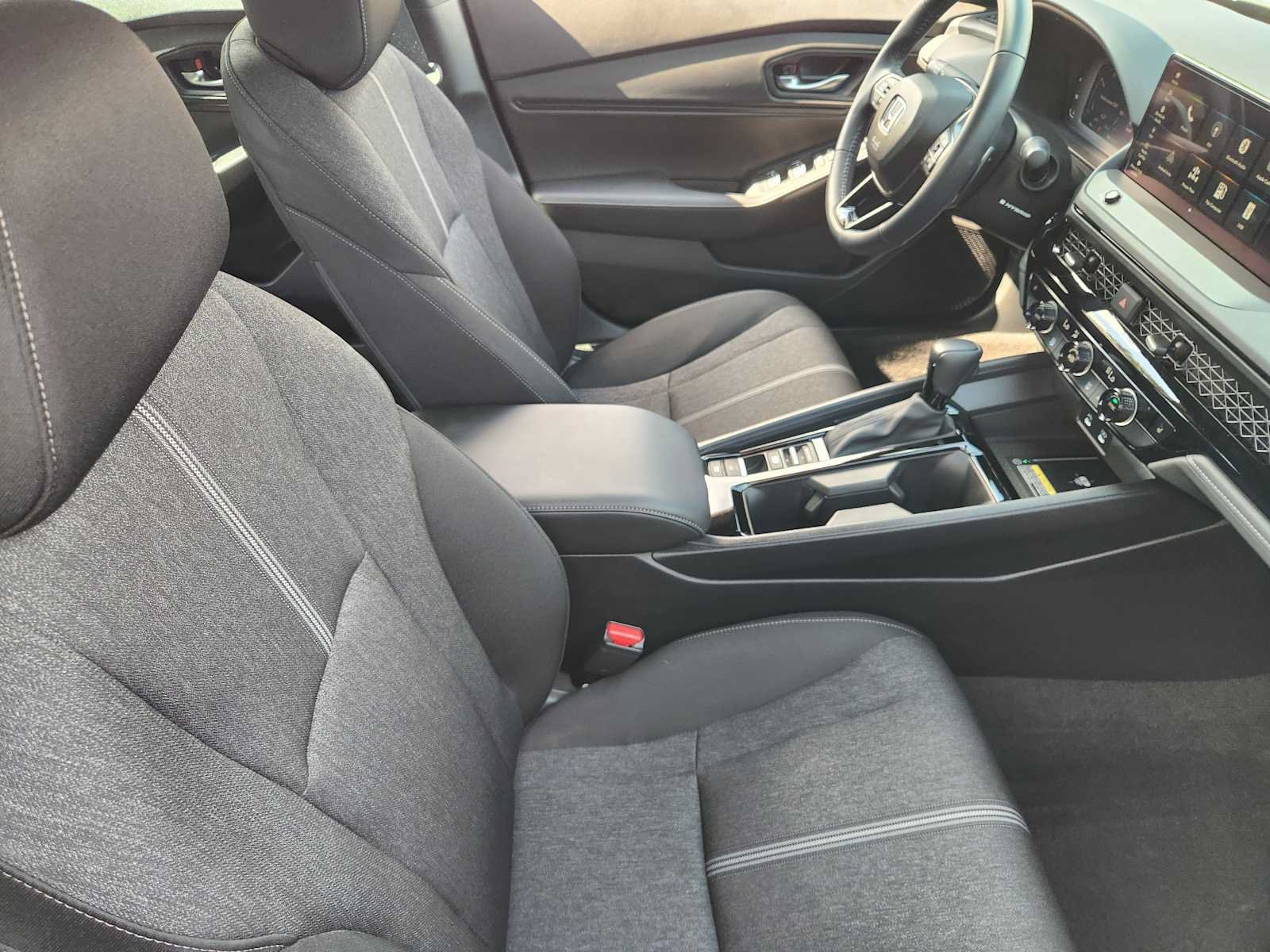 Used 2025 Honda Accord Sport image 13