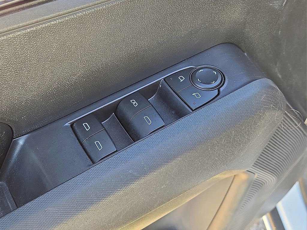 Used 2023 Chevrolet Colorado LT w/ LT Convenience Package image 21