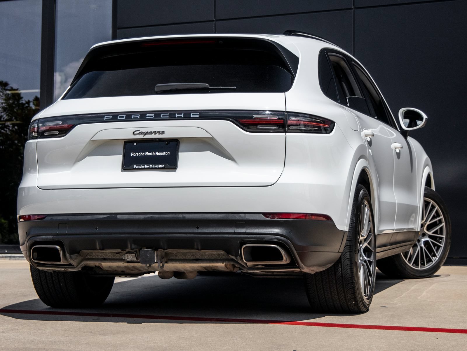 Certified 2023 Porsche Cayenne AWD/4WD image 11
