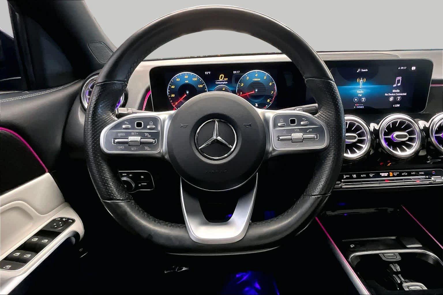 Used 2021 Mercedes-Benz GLB 250 image 6