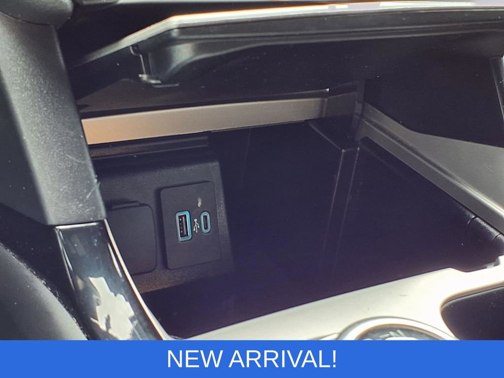 Used 2022 Ford Explorer ST-Line w/ Class IV Trailer Tow Package AWD/4WD image 16