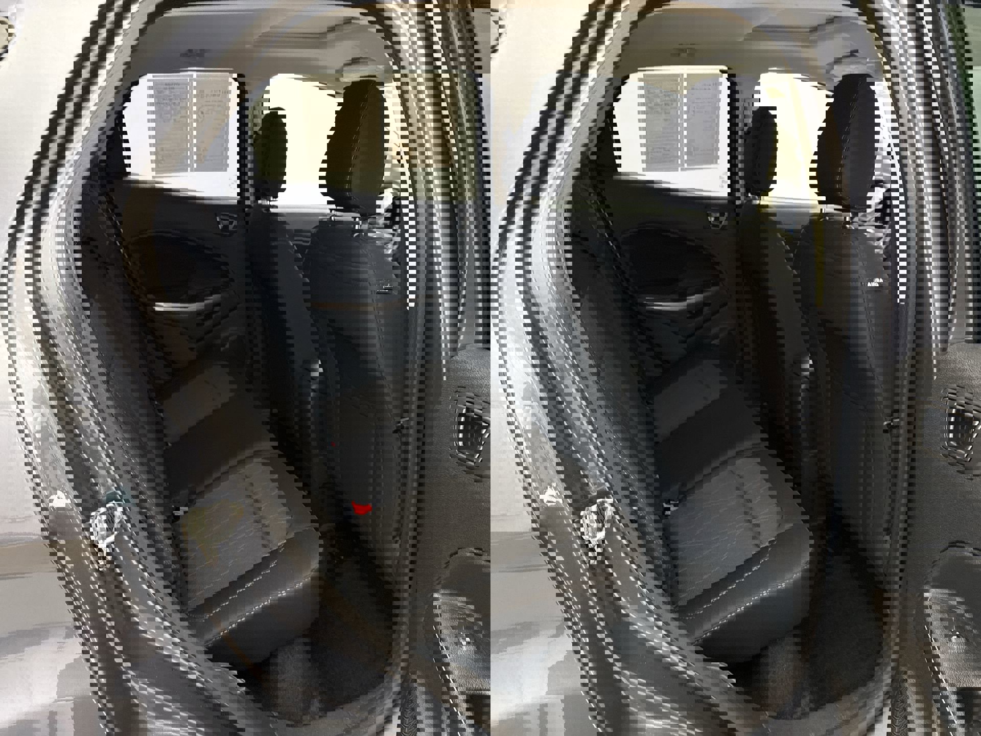 Used 2022 Ford EcoSport SE w/ SE Convenience Package image 20