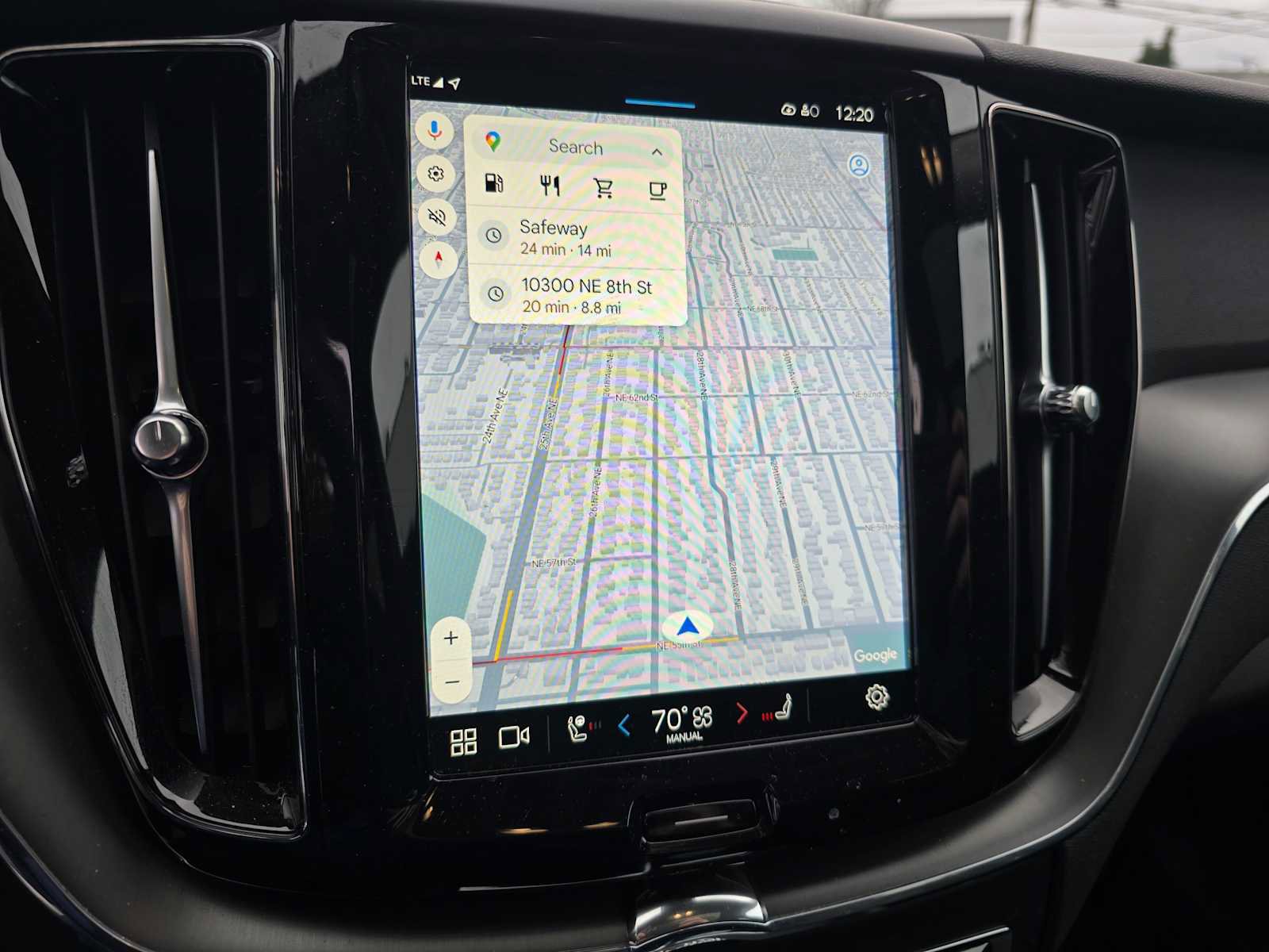 Certified 2025 Volvo XC60 B5 Core w/ Protection Package Premier image 27