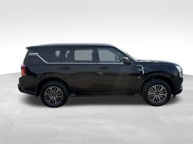 Used 2025 Nissan Armada SL w/ Captain's Chari Seat Package AWD/4WD image 9