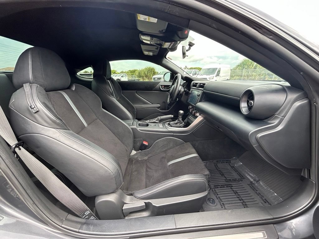 Used 2023 Toyota GR86 Premium RWD image 24