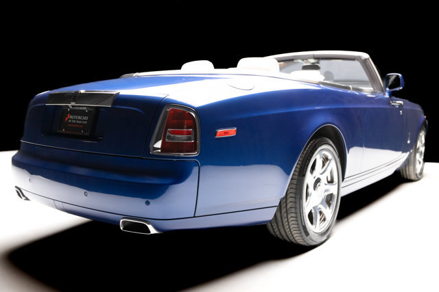 Used 2010 Rolls-Royce Phantom Drophead Coupe image 22