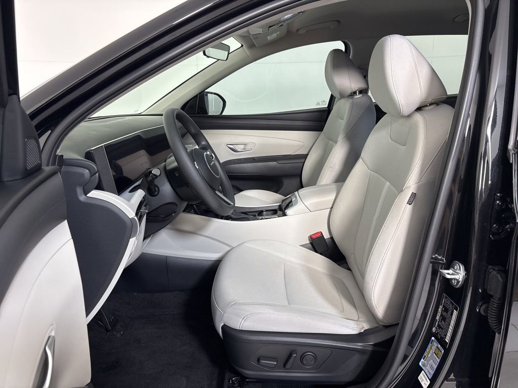 Certified 2025 Hyundai Tucson SEL FWD image 14