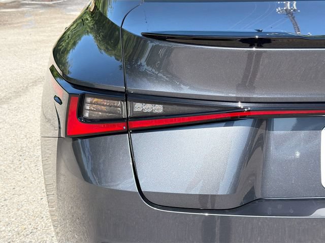 Used 2025 Lexus IS 350 F Sport RWD image 10