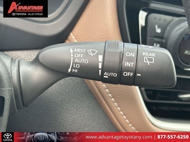 Used 2024 Toyota Grand Highlander AWD image 29