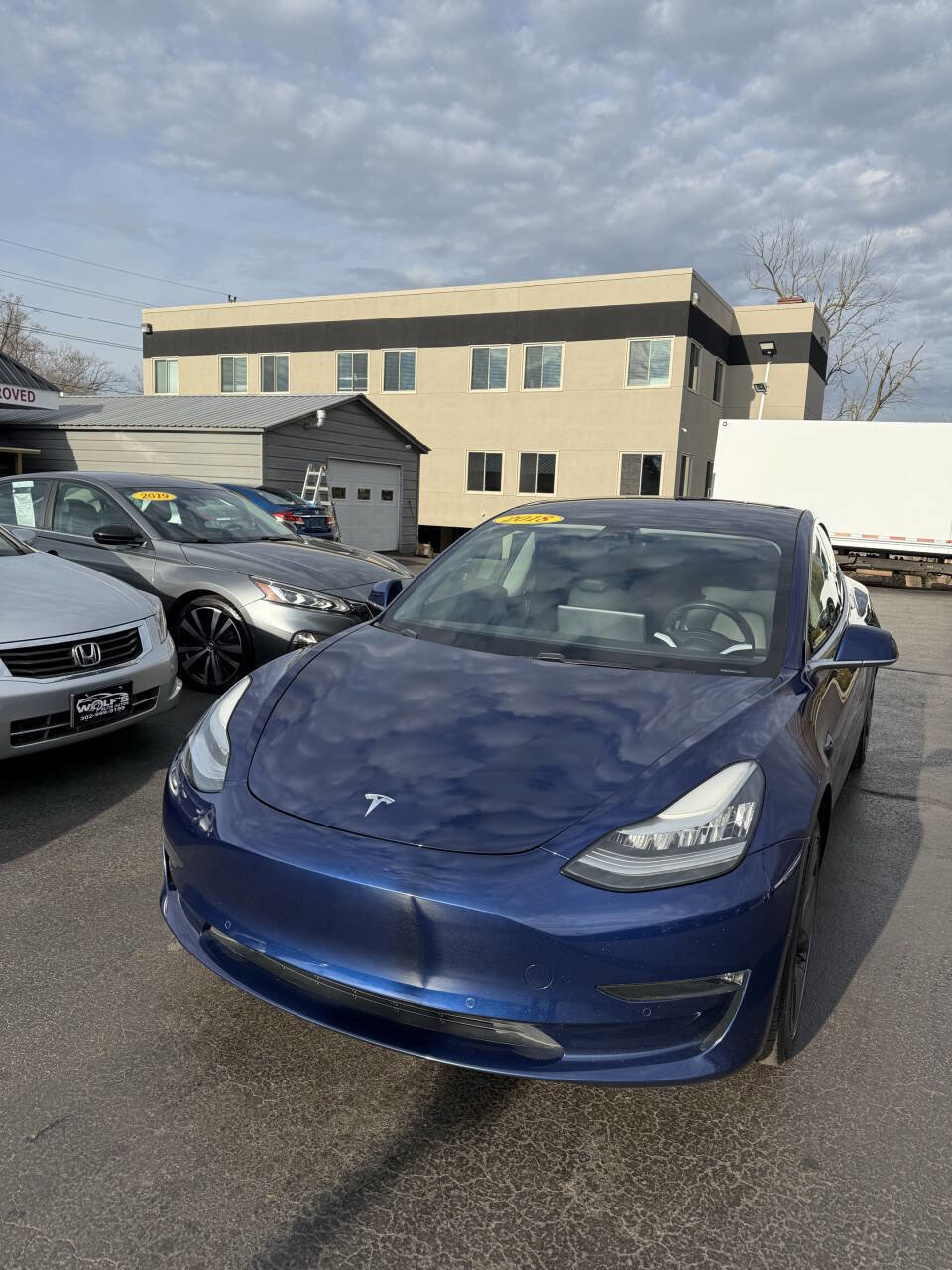 Used 2018 Tesla Model 3 Long Range image 3