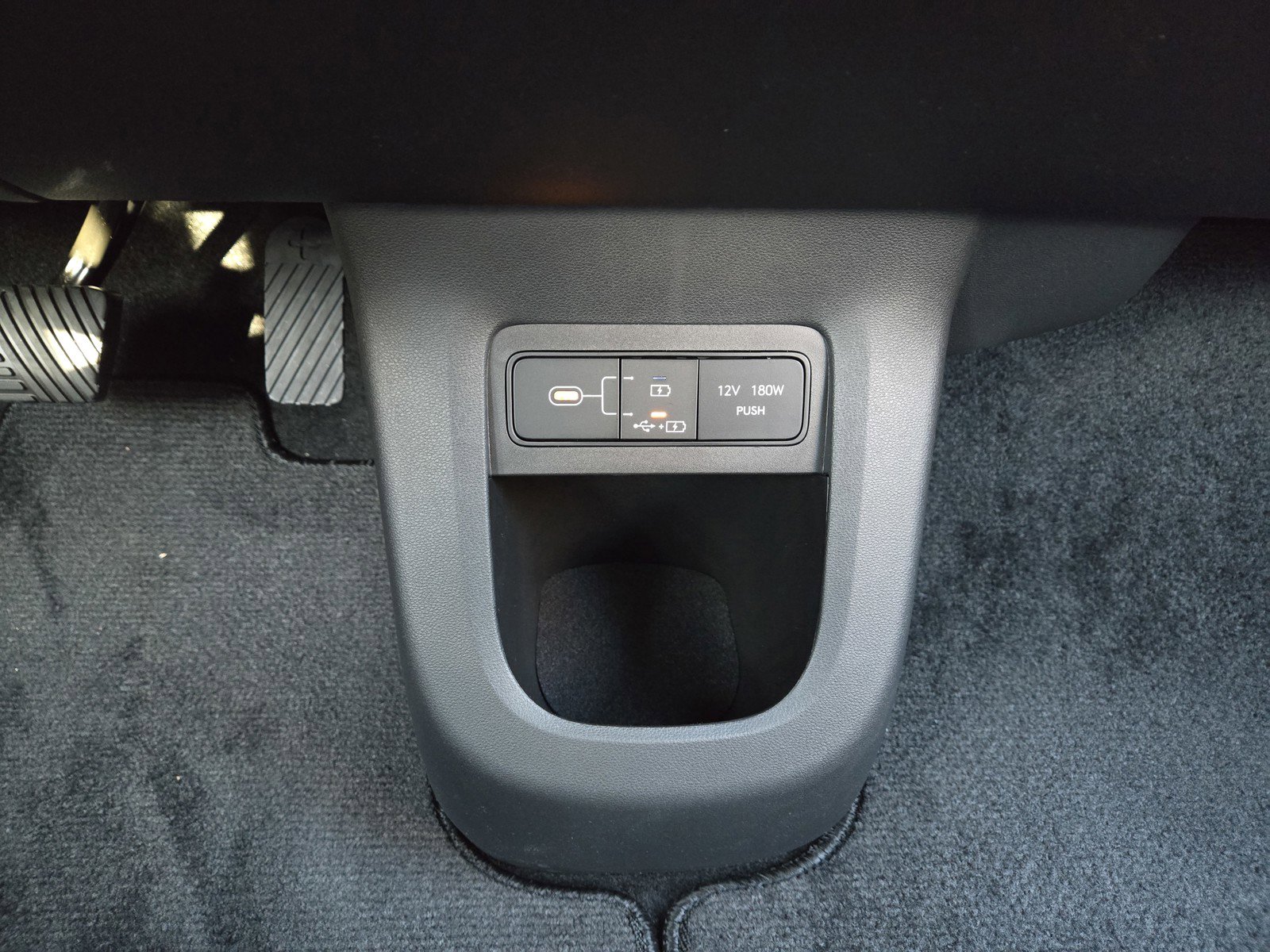 New 2026 Hyundai Ioniq 5 SEL image 18