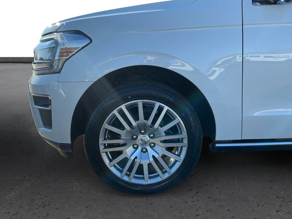 Used 2024 Ford Expedition Max Limited image 13