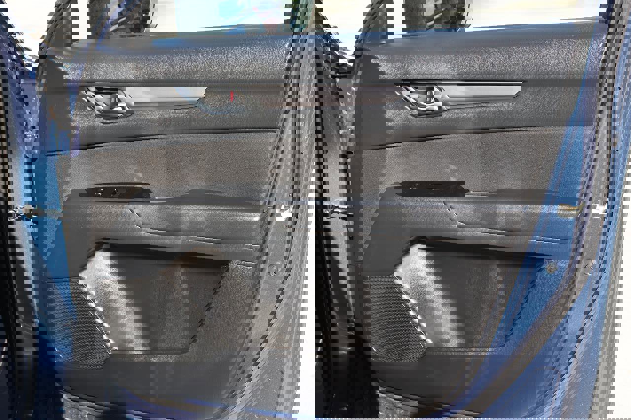 Used 2017 MAZDA CX-5 Sport image 13