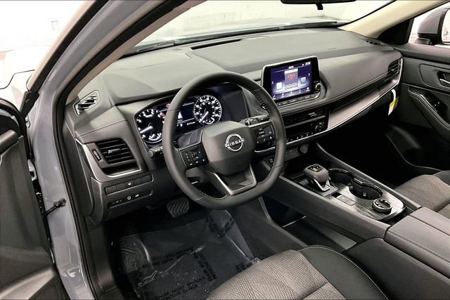 New 2026 Nissan Rogue SV image 7