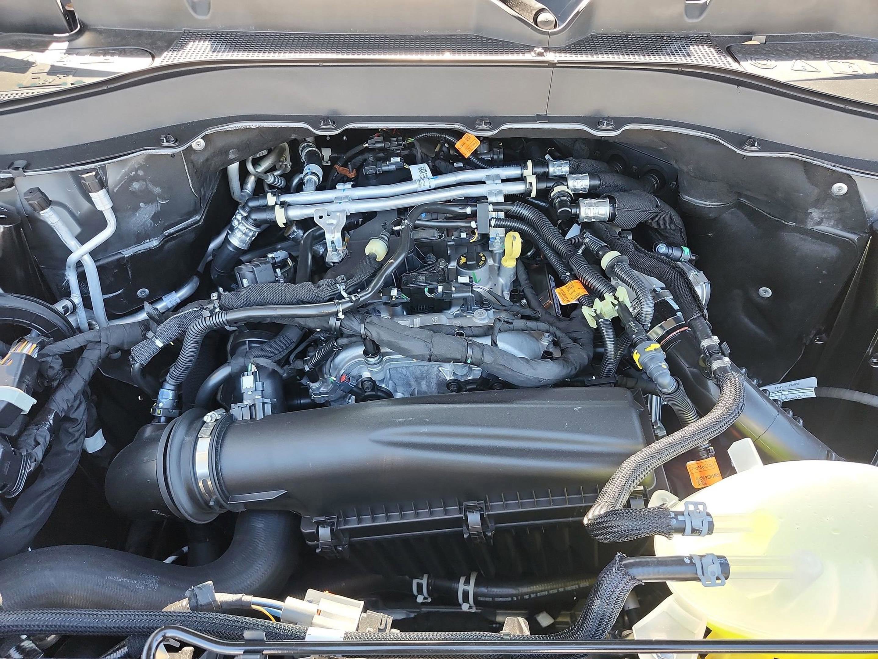 New 2026 Ford Explorer Active w/ Active Comfort Package image 24