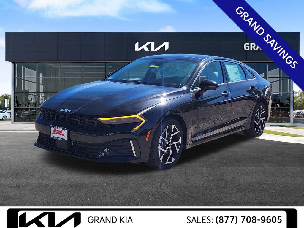 New 2025 Kia K5 EX image 4