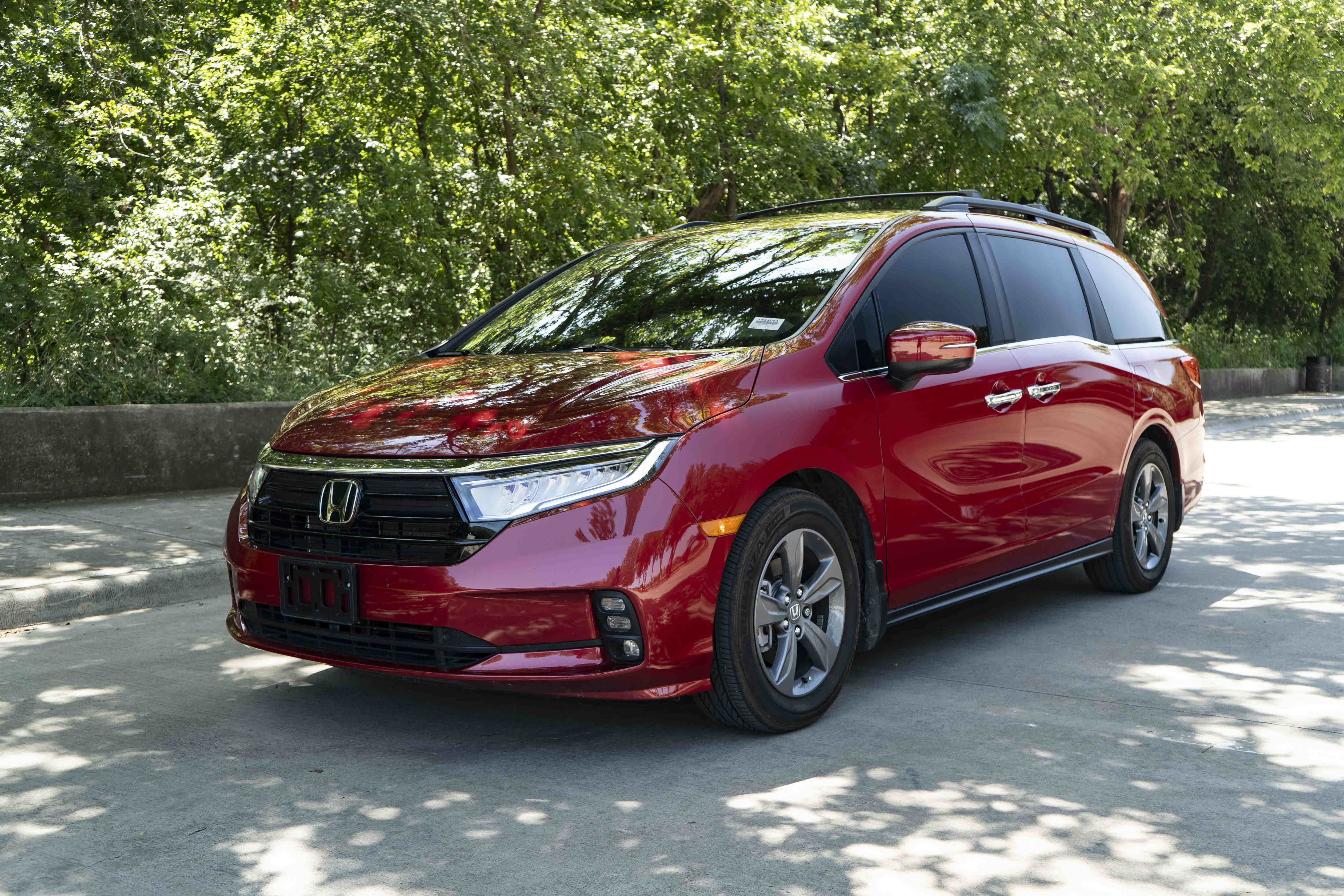 Used 2024 Honda Odyssey EX image 5