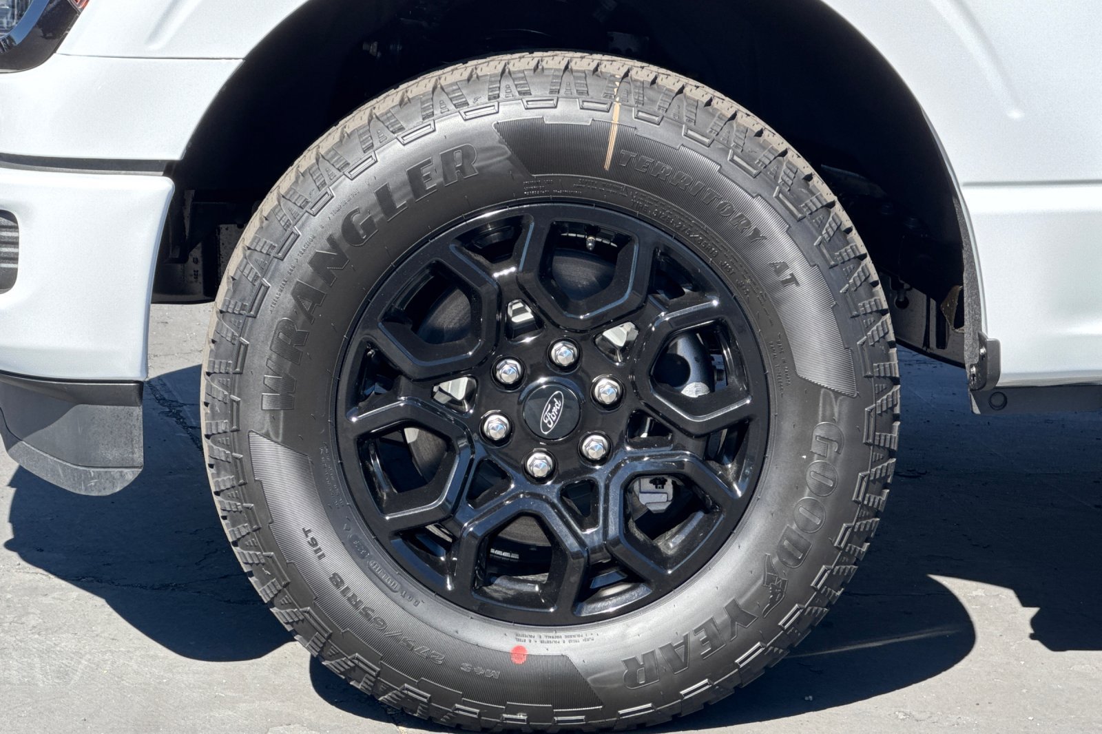 New 2026 Ford F150 XLT w/ Equipment Group 302A MID AWD/4WD image 31